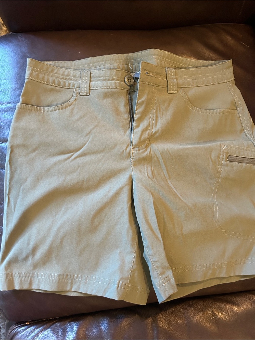 Eddie Bauer Tan Cargo Shorts